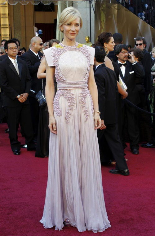 Gợi ý thời trang U40 từ minh tinh mắt biếc - Cate Blanchett - 7
