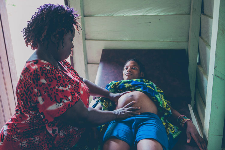Hiện tại, Châu Phi là nơi có tỷ lệ mang thai ở tuổi vị thành niên cao nhất thế giới.


