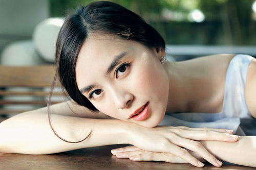 Sao Việt khiến fan giật mình vì khuôn mặt V-line lạ - 13