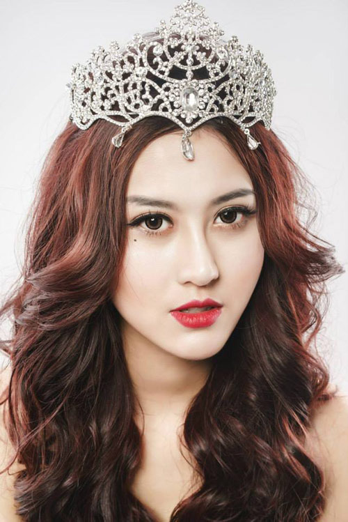 Sao Việt khiến fan giật mình vì khuôn mặt V-line lạ - 3