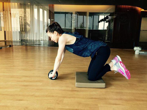 Sao Việt khiến fan giật mình vì khuôn mặt V-line lạ - 5