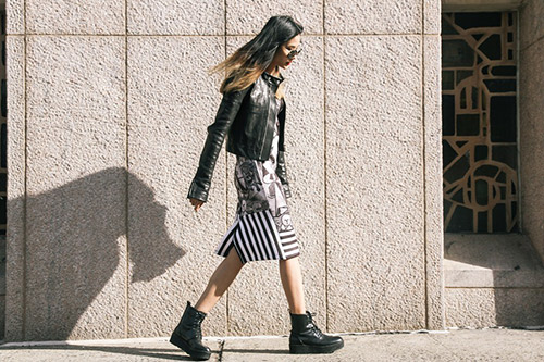 Hoàng Thùy tiếp tục khoe ảnh trên đường phố New York - 15