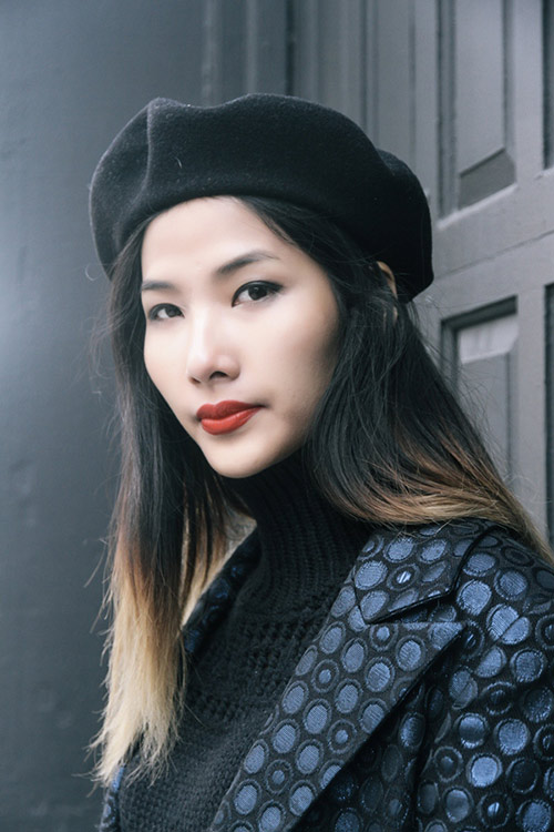 Hoàng Thùy tiếp tục khoe ảnh trên đường phố New York - 6