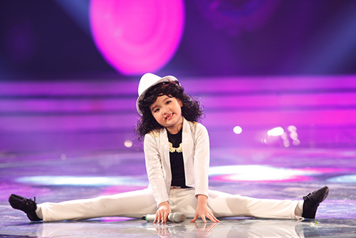 Khán giả Got Talent quot;nổi da gàquot; vì quot;Xúy Vân giả dạiquot; - 6