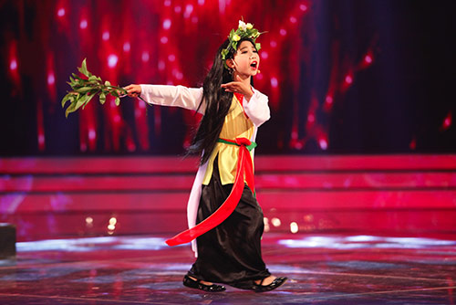 Khán giả Got Talent quot;nổi da gàquot; vì quot;Xúy Vân giả dạiquot; - 1