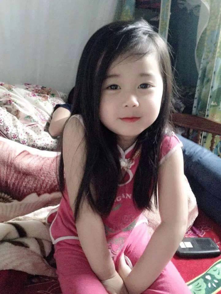 Bé gái Thái Nguyên xinh đẹp hút 13 nghìn likes - 3