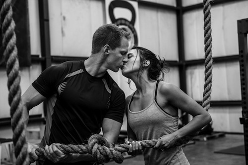 Độc đáo với bộ ảnh cưới chụp tại phòng tập thể hình - 4