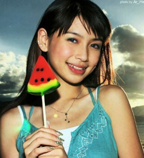 Lộ ảnh thời răng thỏ, chưa thẩm mỹ của Angelababy - 1