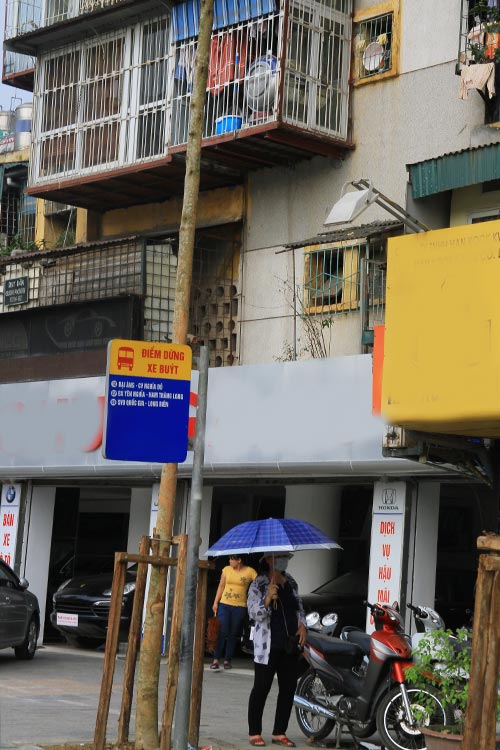 Người Hà Nội vật vã trong nắng nóng đầu hè - 6