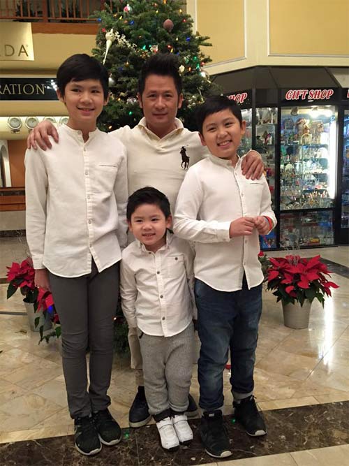 Dương Triệu Vũ hôn má Mr Đàm trong ngày sinh nhật - 10