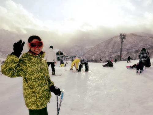 Dương Triệu Vũ hôn má Mr Đàm trong ngày sinh nhật - 16