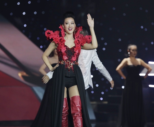 The Remix 2016: Hoàng Thùy Linh, Hương Tràm quot;đốt cháyquot; sân khấu - 12