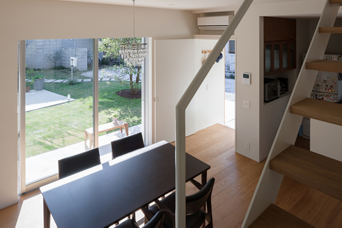 Nhà song sinh kiểu Nhật trên mảnh đất méo 300m2 - 6