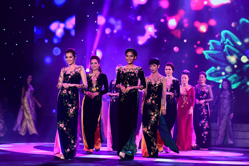Phạm Hương hội ngộ Lan Khuê, Thúy Vân trên truyền hình - 14