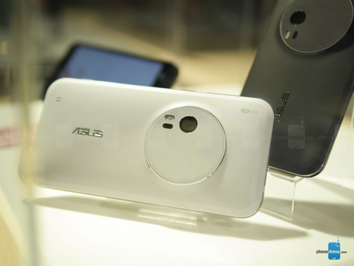 Asus ZenFone Zoom: Smartphone zoom quang 3x giá 399 USD - 2
