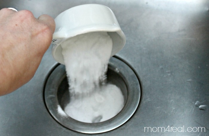 2 bước thông tắc đường ống thoát nước chậu rửa bát - 5