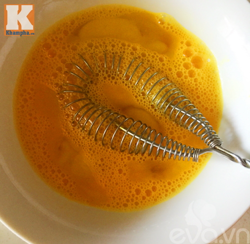 Tự làm bánh flan mềm mượt, thơm ngậy - 4