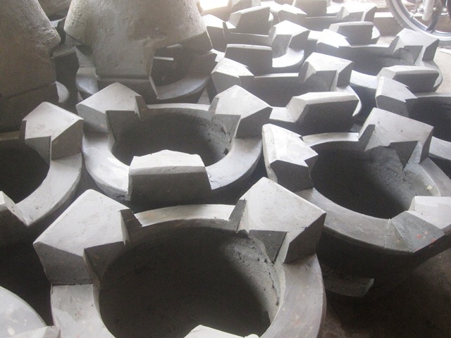 Làng nghề làm “ông Táo” nhộn nhịp đón Tết - 3