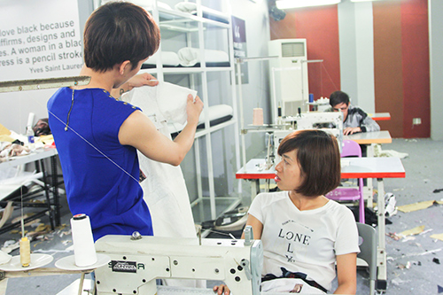 Project Runway tập 5: Ba thí sinh bị loại trong tiếc nuối - 5