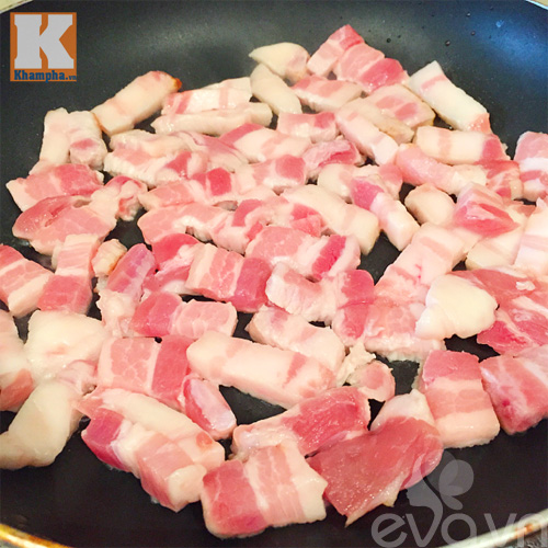 Trôi cơm với thịt ba chỉ rang cháy cạnh rim tương - 4