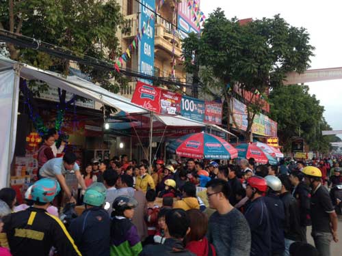 Sắm Tết thỏa thích cùng khuyến mại mua 1 tặng 3 - 2