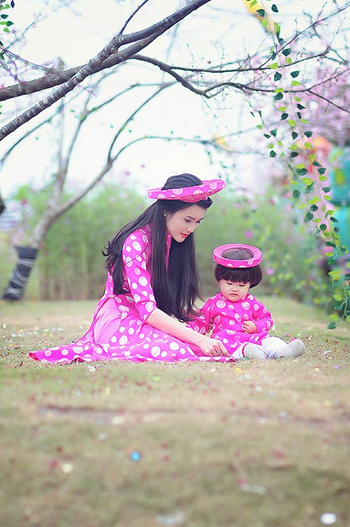 Em gái Công Vinh khoe con gái xinh như thiên thần ngày Tết - 3