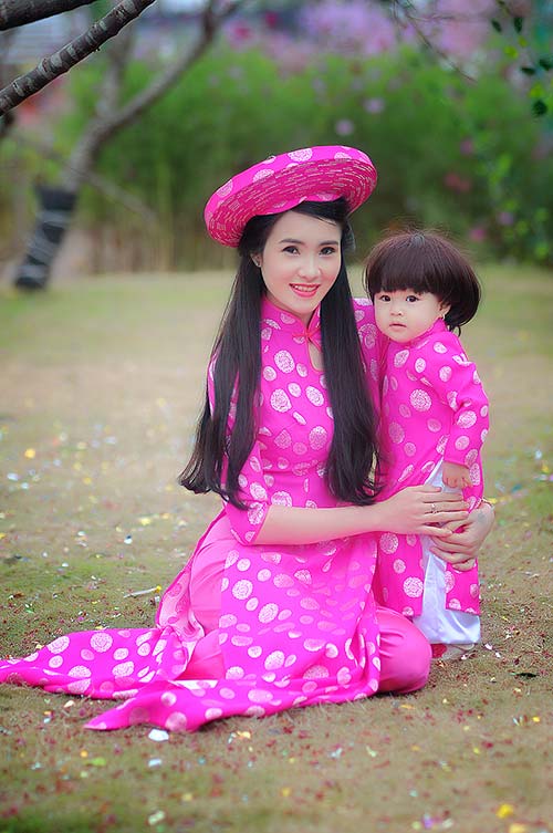 Em gái Công Vinh khoe con gái xinh như thiên thần ngày Tết - 5