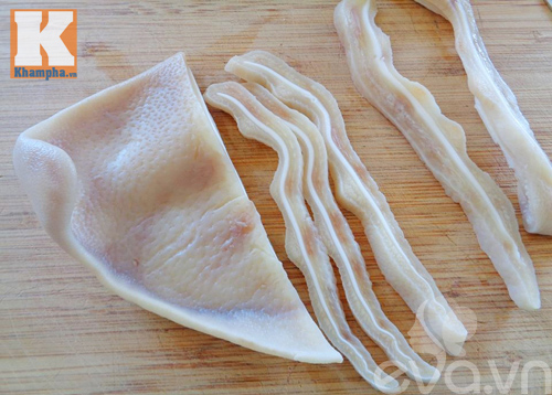 Tai heo ngâm mắm giòn giòn nhâm nhi ngày Tết - 2