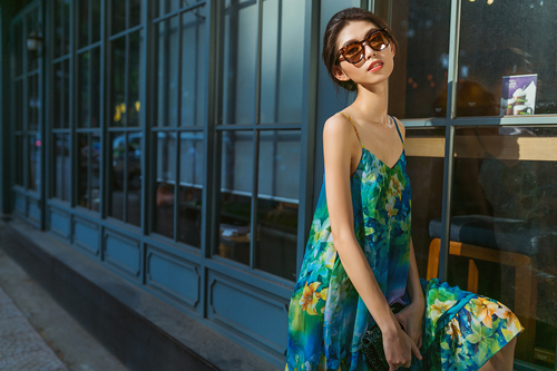 Thùy Dương gợi ý chọn váy đầm du xuân tươi mới - 1