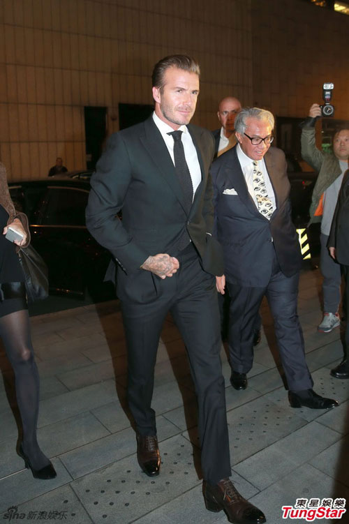 Beckham lịch lãm đi gặp gỡ với tỷ phú Hồng Kông - 1