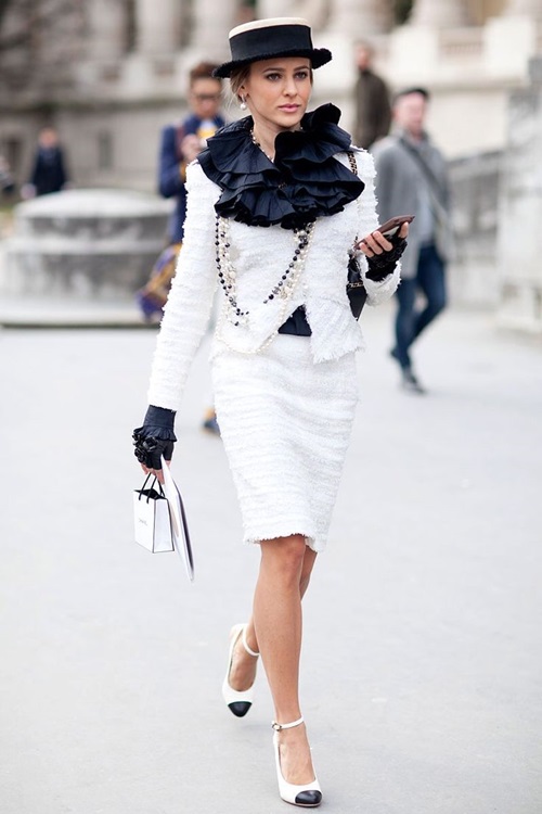 Quyền lực quot;ma thuậtquot; của những bộ suit Chanel - 10