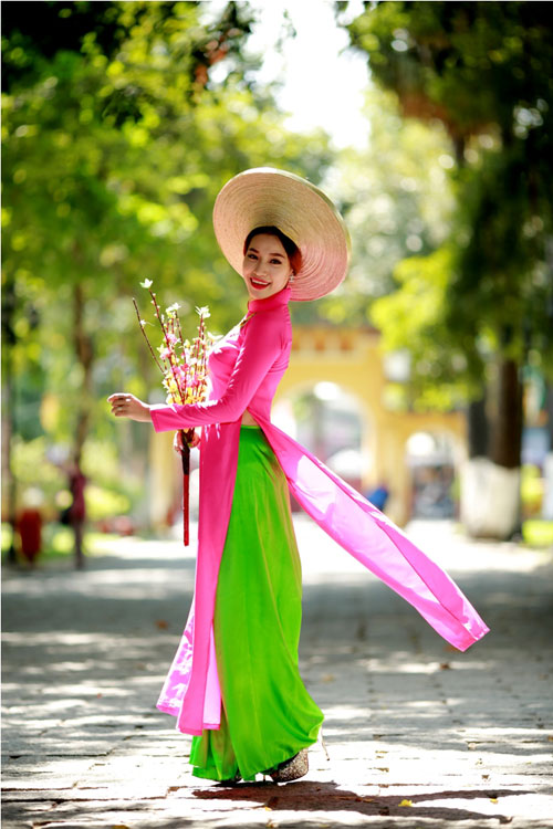 Trương Tâm Nhi: “Tôi dùng dao kéo để chạy trốn quá khứ” - 1