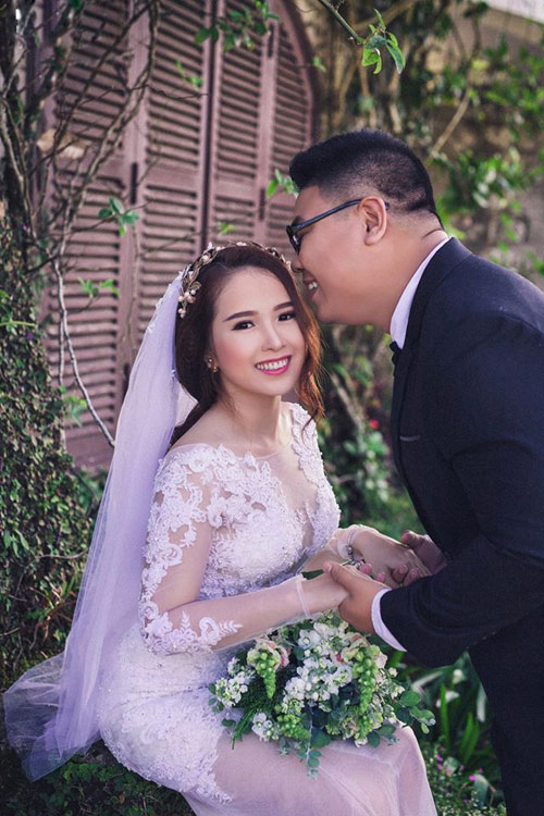 Chuyện tình của cặp đôi yêu cả năm gặp một lần - 15