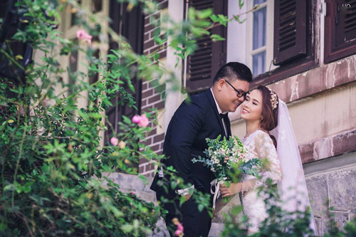 Chuyện tình của cặp đôi yêu cả năm gặp một lần - 16