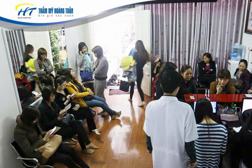 Phái đẹp Hà thành #039;đổ xô#039; đi làm đẹp không dao kéo dịp cuối năm - 1