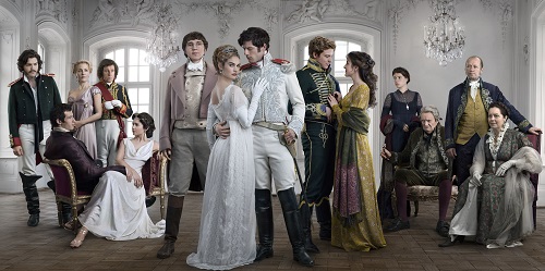 quot;Lọ Lemquot; Lily James: “2016, tôi thôi quot;hành hạquot; bản thân” - 2