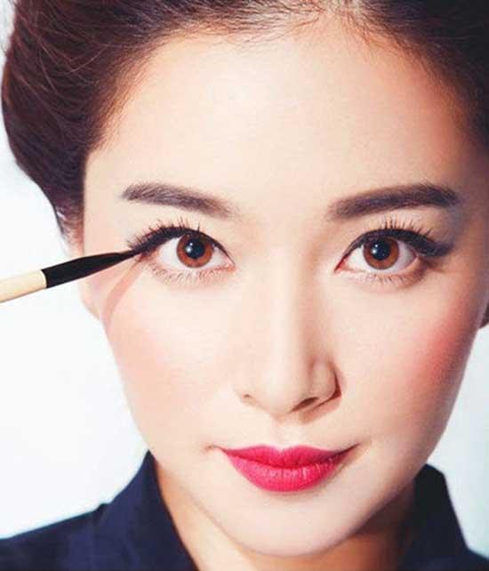 5 mẹo để eyeliner giữ đúng màu, cả ngày không trôi - 3