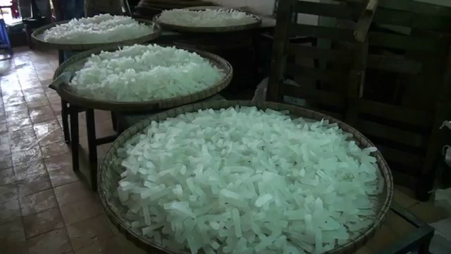 Hướng dẫn cách nhận biết giấm pha axit, mứt Tết ngâm hóa chất - 2