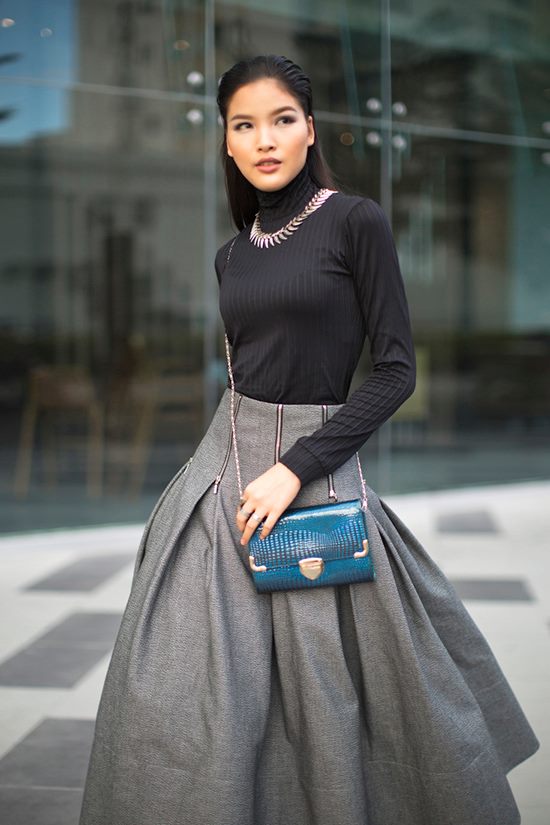 Phạm Hương, Thanh Hằng đi giày thể thao vẫn đẹp phát ghen - 14