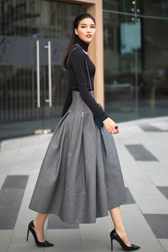 Phạm Hương, Thanh Hằng đi giày thể thao vẫn đẹp phát ghen - 15