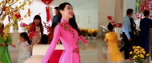 Thủy Tiên lần đầu khoe mẹ trong biệt thự triệu đô - 8