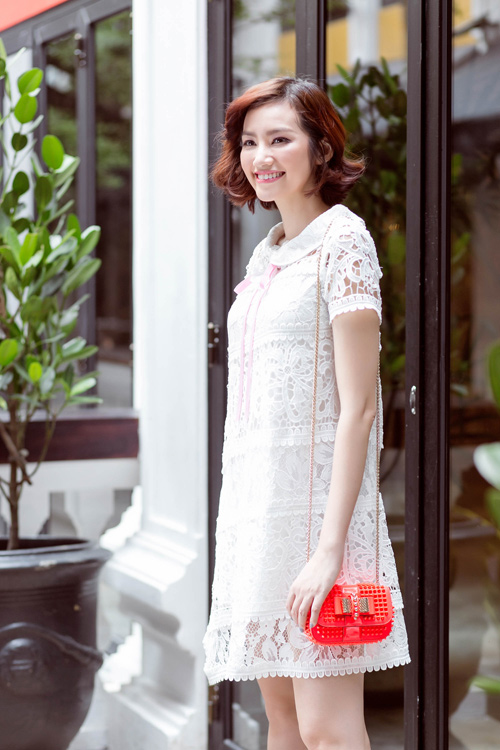 Trúc Diễm mặc đẹp quot;trốnquot; chồng đi chơi xuân - 15