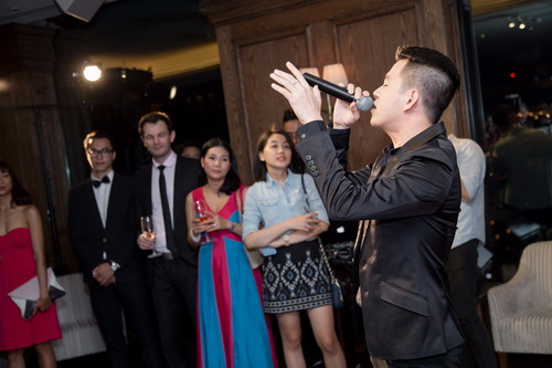 Ngô Thanh Vân gợi cảm quot;quậy tưngquot; bên Hà Anh - 10