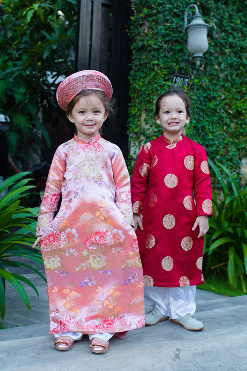 Tôm - Tép nhà Hồng Nhung xinh xắn diện áo dài Đức Hùng - 11