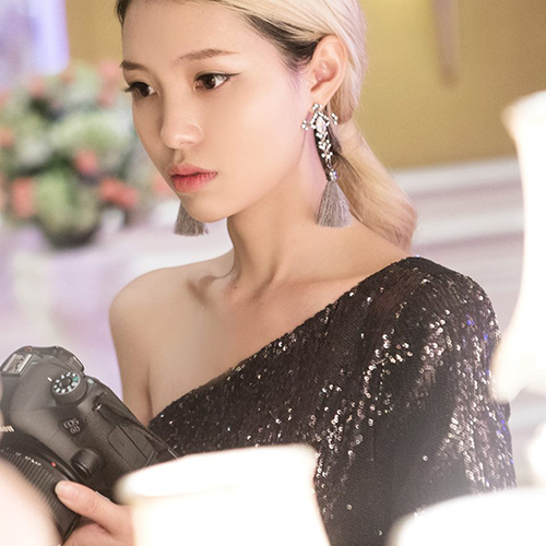 Mòn mắt ngắm nữ nhiếp ảnh gia xinh đẹp nhất Việt Nam - 12