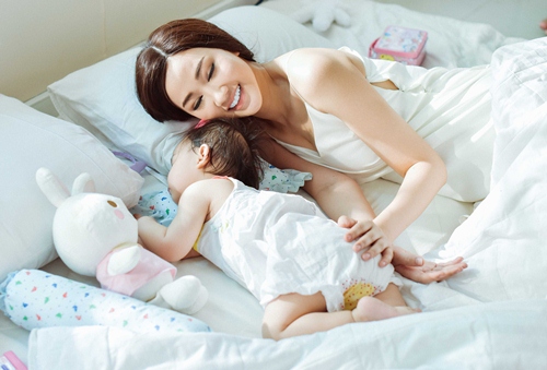 Maya: quot;Không bao giờ yêu ai hơn con gáiquot; - 9