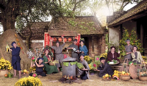 Bạn gái Cường Đô La hóa thân thành thôn nữ cạnh Isaac - 4