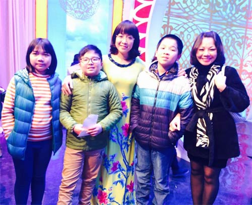 Công Lý đoàn tụ Thảo Vân và con trai tại quot;Táo quân 2016quot; - 4