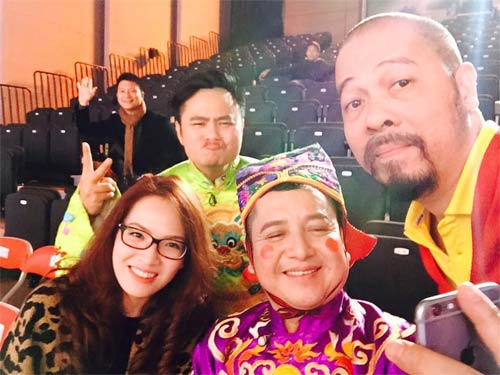 Vợ Bình Minh đi cổ vũ chồng đóng quot;Táo quân 2016quot; - 14