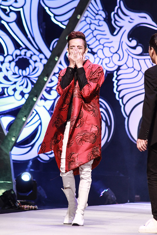 Tiến Truyển lên ngôi quán quân Project Runway Vietnam 2015 - 19